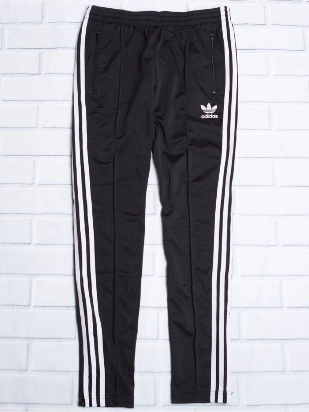 Adidas Superstar Women Track Pants Sz small nwt
